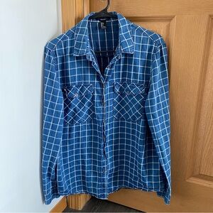 Denim Forever 21 women’s flannel size large